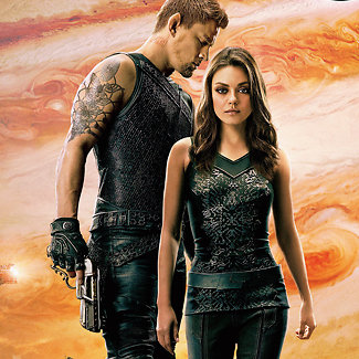 Channing Tatum og Mila Kunis spiller hovedrollene i Wachowski-søsknenes storfilm «Jupiter Ascending». (Foto: Warner Bros. Studios)